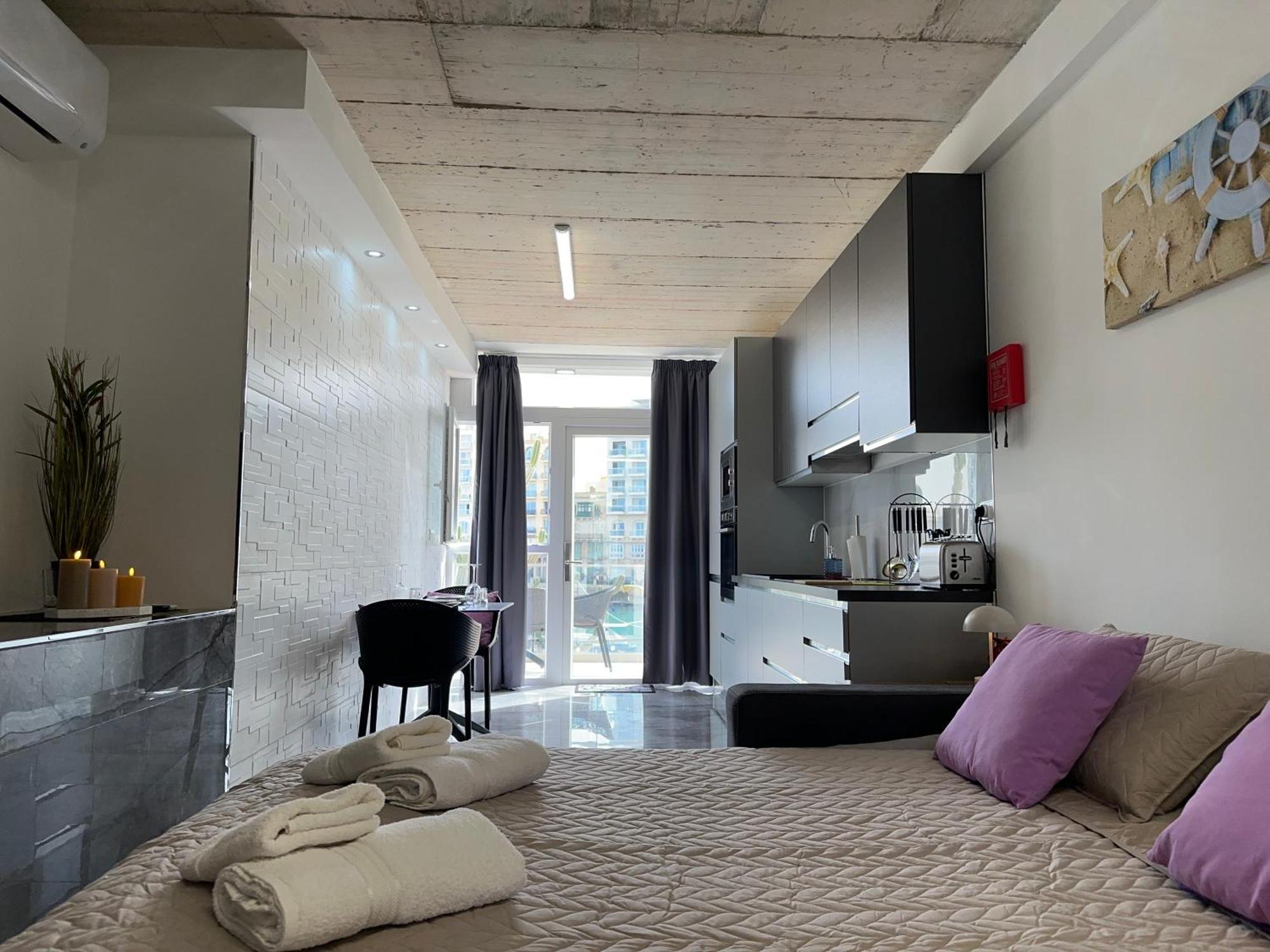 Seafront, Lovely Modern Studio. Saint Julian's Dış mekan fotoğraf